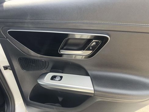Used 2025 Mercedes-Benz GLC 43 AMG 4MATIC image 18
