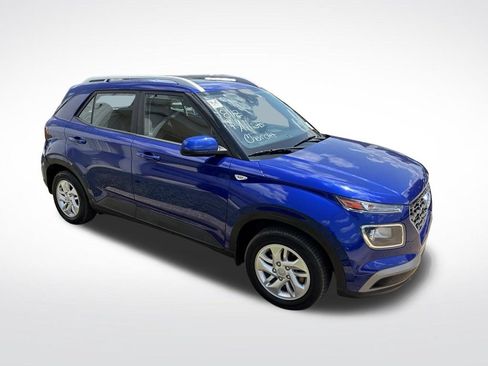 Used 2020 Hyundai Venue SEL w/ Convenience Package FWD image 5