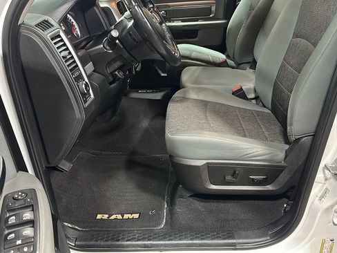 Used 2016 RAM 1500 Big Horn image 9