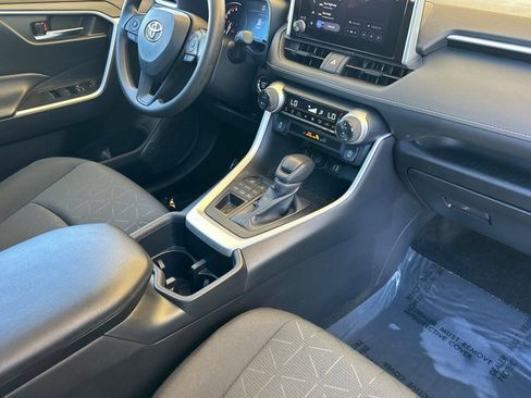 Used 2024 Toyota RAV4 XLE w/ Convenience Package AWD/4WD image 19