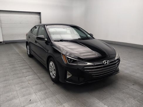 Used 2020 Hyundai Elantra SE w/ Cargo Package (C1) FWD image 13