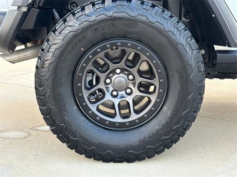 Used 2022 Jeep Wrangler Unlimited Sport image 10