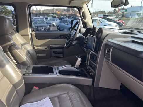 Used 2004 HUMMER H2 w/ Preferred Equipment Group AWD/4WD image 5