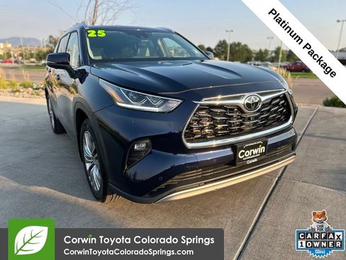 Used 2025 Toyota Highlander Platinum AWD/4WD image 1