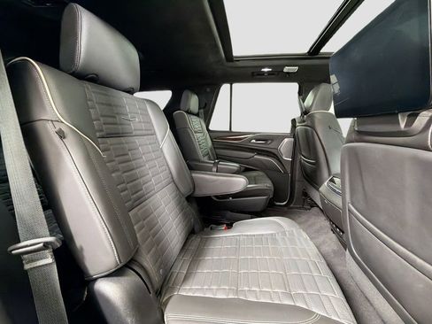 Certified 2023 Cadillac Escalade Sport Platinum AWD/4WD image 32