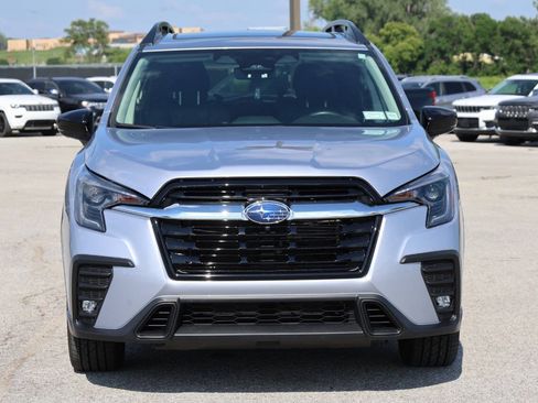 Used 2024 Subaru Ascent Limited w/ Technology Package AWD/4WD image 5