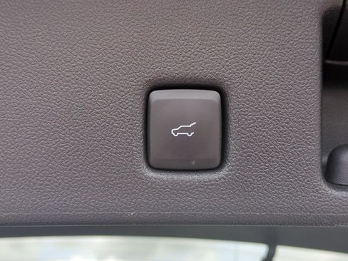Used 2022 Ford Escape Titanium w/ Class II Trailer Tow Package AWD/4WD image 34