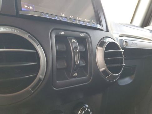 Used 2017 Jeep Wrangler Unlimited Sport w/ Quick Order Package 24S image 17