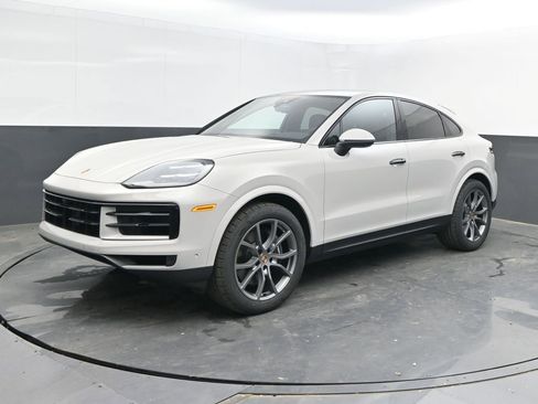 New 2025 Porsche Cayenne Coupe image 1