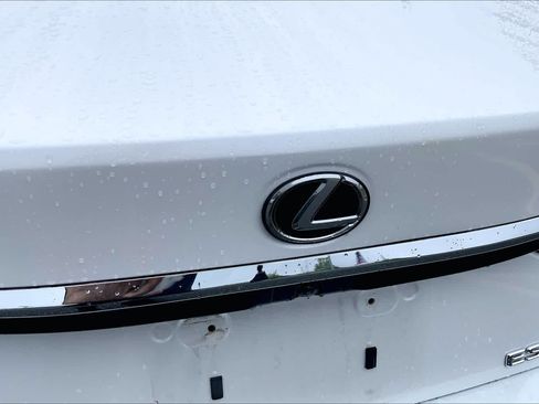 Used 2024 Lexus ES 350 w/ Premium Package FWD image 31
