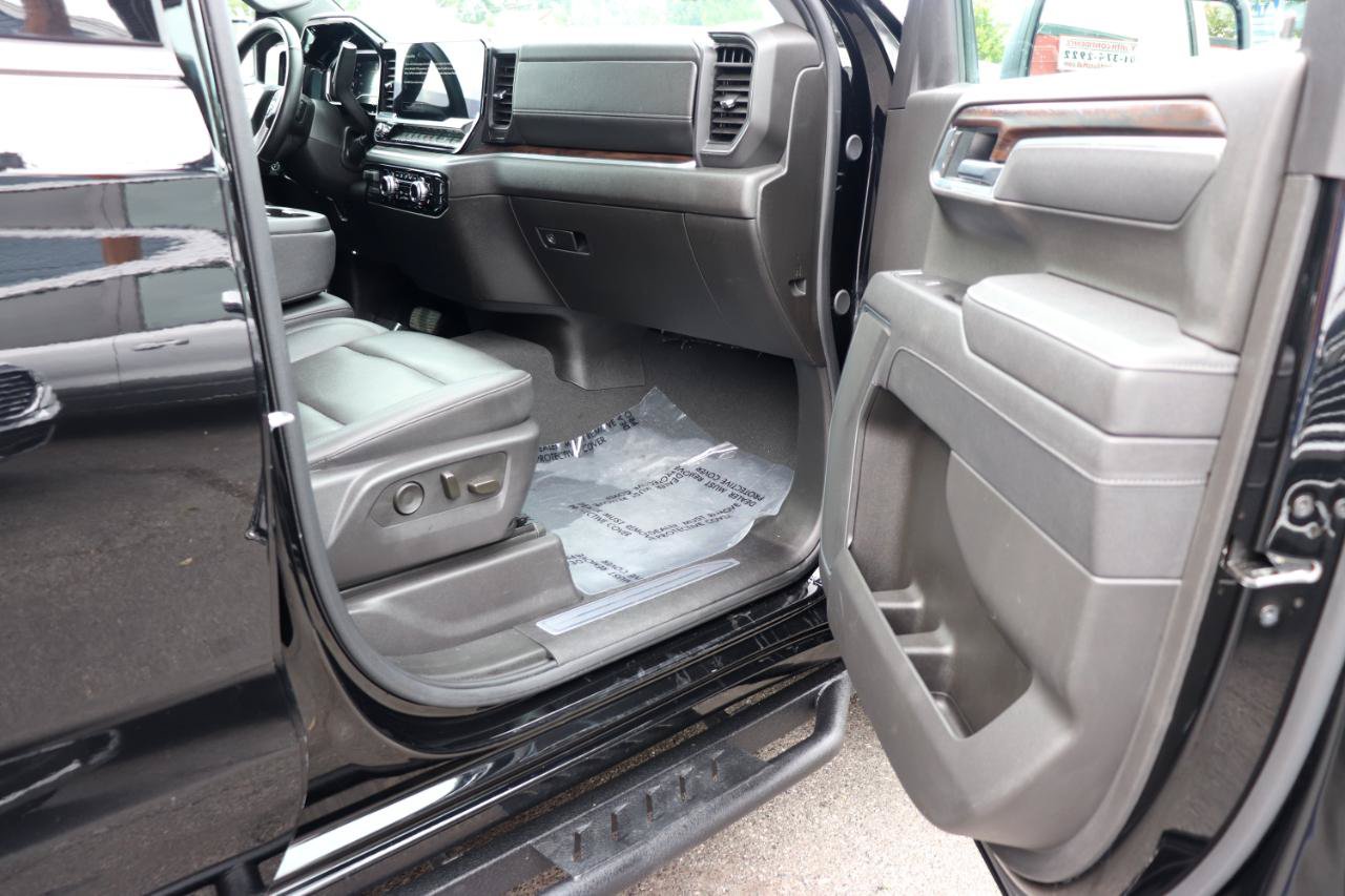 Used 2025 GMC Sierra 1500 SLT AWD/4WD image 15