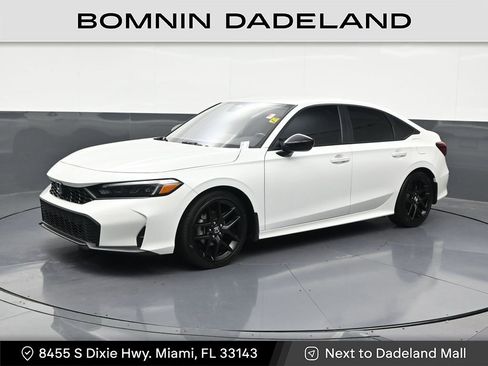 Used 2025 Honda Civic Sport image 1