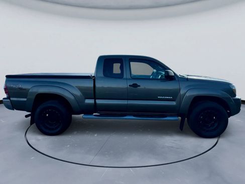 Used 2010 Toyota Tacoma 4x4 Access Cab V6 image 4