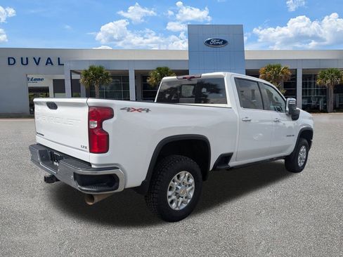 Used 2022 Chevrolet Silverado 2500 LTZ w/ LTZ Convenience Package image 4