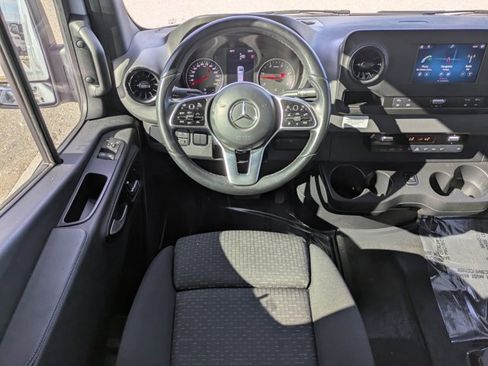 Used 2022 Mercedes-Benz Sprinter 3500 image 15