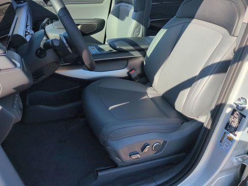 New 2026 Kia EV9 Light image 18