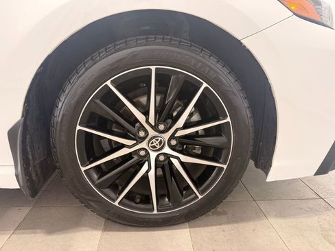 Used 2024 Toyota Camry SE image 25