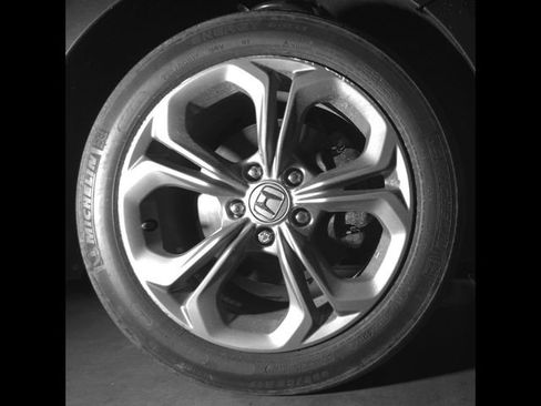 Used 2024 Honda Accord EX image 9