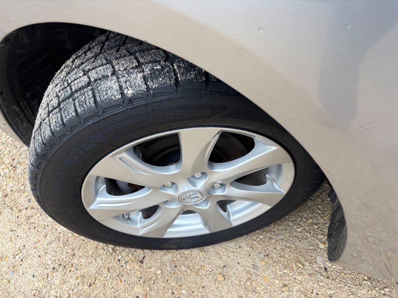 Used 2011 MAZDA MAZDA3 i Touring FWD image 4