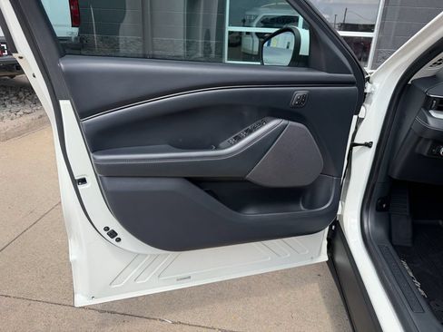 Used 2021 Ford Mustang Mach-E Select w/ Comfort/Appearance Package RWD image 19