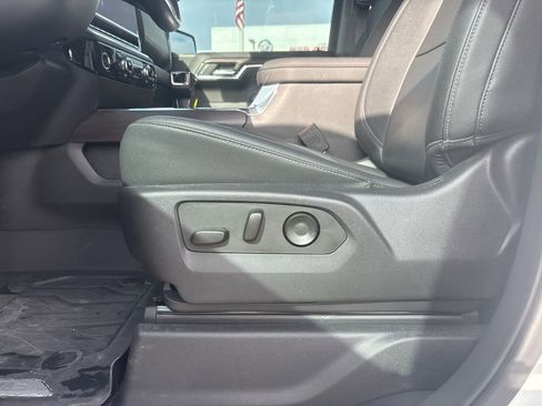 Used 2023 GMC Sierra 1500 SLT w/ SLT Premium Package image 19