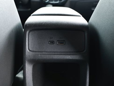 Used 2025 Chevrolet Trax LT FWD image 27