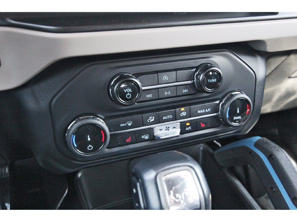 Used 2022 Ford Bronco Wildtrak AWD/4WD image 28