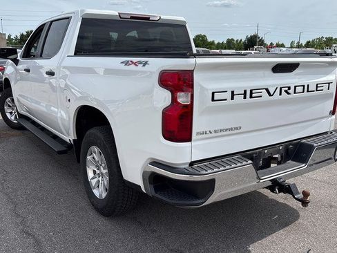 Used 2019 Chevrolet Silverado 1500 W/T w/ WT Convenience Package AWD/4WD image 2