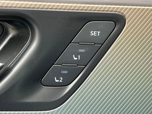 New 2025 Nissan Murano SL AWD/4WD image 16