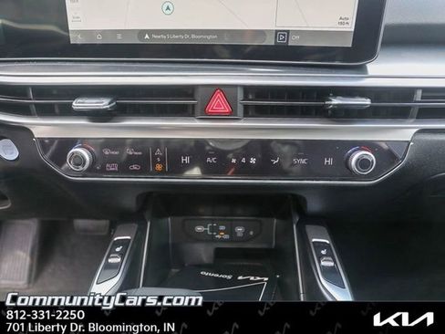 Certified 2025 Kia Sorento S w/ Panoramic Sunroof Package image 16