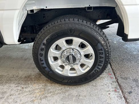 Used 2025 Ford F250 XLT w/ FX4 Off-Road Package AWD/4WD image 18