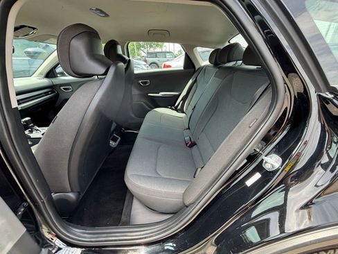 Used 2025 Kia K4 FWD image 24