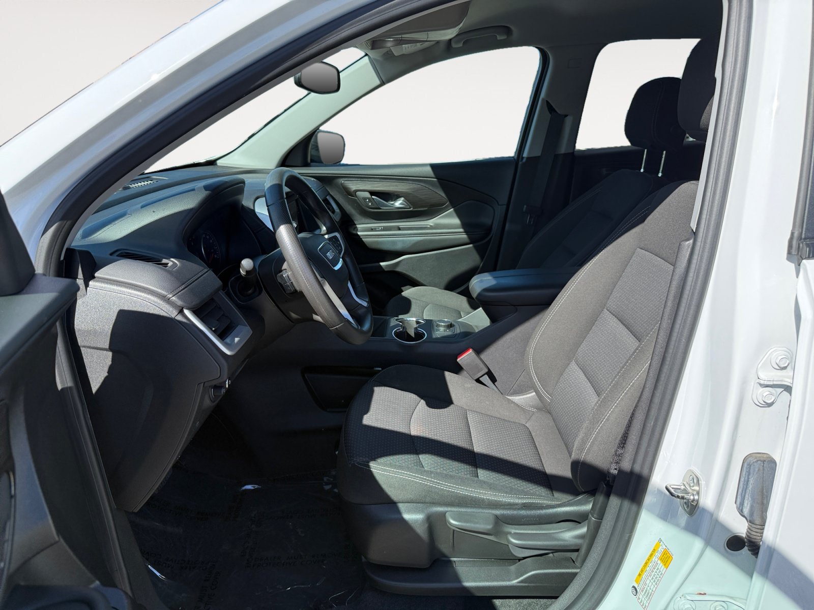 Used 2024 GMC Terrain SLE FWD image 10