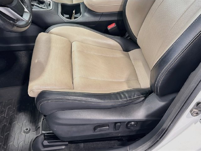 Used 2023 Subaru Outback Limited AWD/4WD image 17