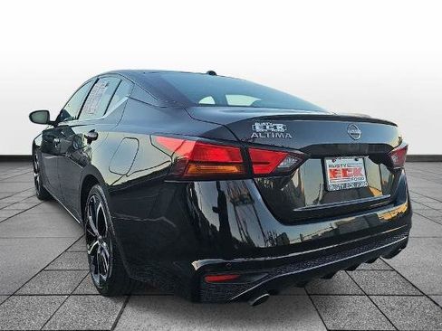 Used 2023 Nissan Altima 2.5 SR FWD image 7