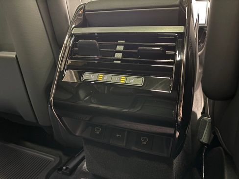 New 2025 Land Rover Range Rover Sport Dynamic SE image 37