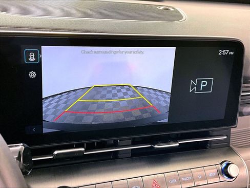 Used 2025 Hyundai Kona SEL AWD/4WD image 14