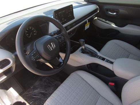 New 2026 Honda HR-V LX image 12