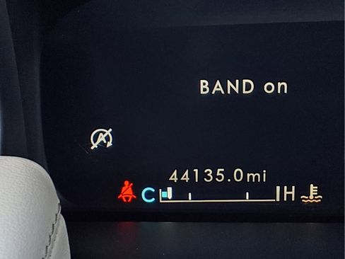 Used 2023 Lincoln Nautilus Reserve w/ Equipment Group 201A image 16