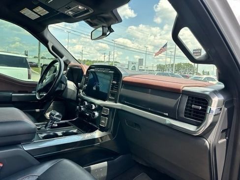 Used 2022 Ford F150 Lariat AWD/4WD image 9