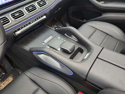 Certified 2024 Mercedes-Benz GLE 350 4MATIC image 11