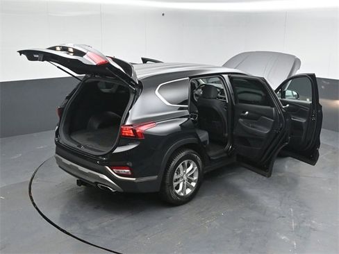 Used 2019 Hyundai Santa Fe SE image 58