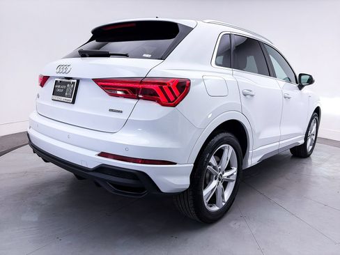 Used 2023 Audi Q3 2.0T Premium w/ Convenience Package AWD/4WD image 15