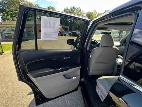 Used 2016 Honda Pilot EX-L image 36