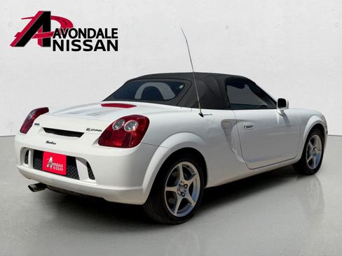 Used 2004 Toyota MR2 RWD image 6