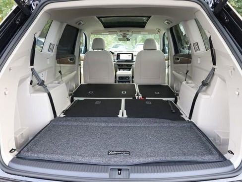 New 2026 Volkswagen Atlas SE image 9