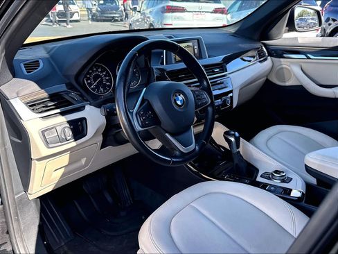 Used 2016 BMW X1 xDrive28i AWD/4WD image 18