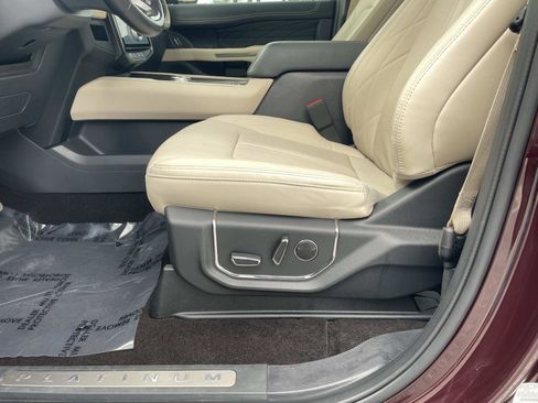 Used 2023 Ford Expedition Max Platinum image 18