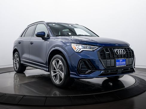 New 2025 Audi Q3 2.0T Premium image 2