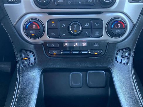 Used 2017 GMC Yukon SLT image 28